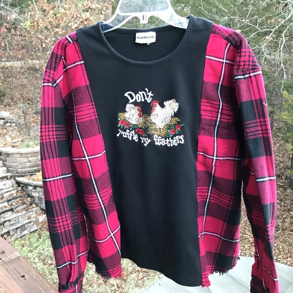 Upcycled Flannel Tee, Size S-M: Reworked Oversized Chickens Graphic Pullover - Picture 5 of 11